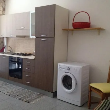 L'ape Trachi Melendugno
